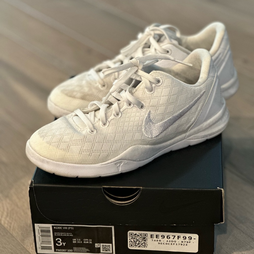 Kobe basketball shoes